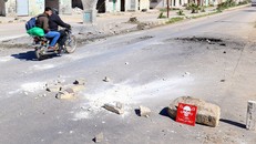 Chiến sự Syria: Phiến quân quay phim dàn dựng các vụ tấn công hóa học tại Idlib