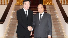 Thủ tướng Nguyễn Xuân Phúc hội kiến Thủ tướng Hàn Quốc