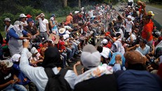 Cuộc khủng hoảng chính trị ở Trung Mỹ thôi thúc làn sóng di dân tới Mỹ