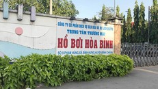 Hồ bơi nơi xảy ra sự việc. Ảnh: Zing