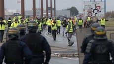 Pháp quyết định không ban bố tình trạng đặc biệt khẩn cấp