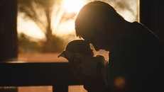 Ngành công nghiệp mang thai hộ nở rộ tại Campuchia