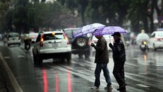 Không khí lạnh bao trùm miền Bắc, gây mưa rét cho đến hết tuần