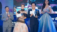 Trường Giang lên nhận giải Nam diễn viên điện ảnh được yêu thích nhất. Ảnh: Zing