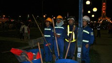 Đà Nẵng hỗ trợ tiền tết cho công nhân quét rác