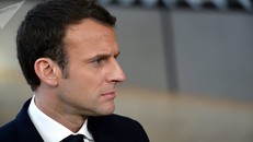 Tổng thống Pháp đưa ra sáng kiến nhằm chấm dứt làn sóng biểu tình