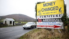 Thủ tướng Anh cố gắng dàn xếp vấn đề biên giới Ireland cho kịch bản Brexit