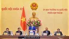 Chủ tịch Quốc hội: 'Không nên có bảng lương riêng hay phụ cấp cao nhất cho giáo viên'