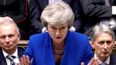 Bà May ra 'tối hậu thư' với các nhà lập pháp Anh