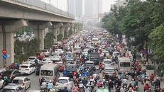 Bộ GTVT: Muốn cấm xe máy phải đáp ứng nhu cầu vận tải công cộng