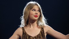 Taylor Swift quyên góp 113.000 USD cho nhóm đấu tranh quyền bình đẳng giới 