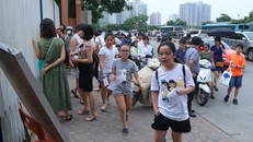 Các thí sinh lớp 6 tham dự kỳ vòng kiểm tra tại trường Chuyên Hà Nội - Amsterdam. Ảnh: VietNamNet