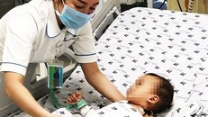 Hà Nội: 'Ăn' liền 3 viên thuốc ngủ, bé 2 tuổi ngộ độc phải nhập viện