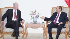 Thủ tướng Nguyễn Xuân Phúc tiếp cựu Thủ tướng Canada