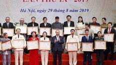 Thủ tướng dự lễ trao tặng danh hiệu Nghệ sĩ Nhân dân và Nghệ sĩ Ưu tú