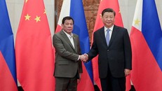 Bỏ qua tranh chấp, ông Duterte sẽ nhận được 'món hời' từ Trung Quốc