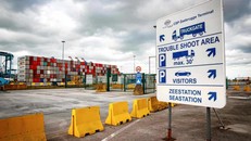 Quy trình an ninh cảng Zeebrugge - 'trạm trung chuyển' container chứa 39 thi thể