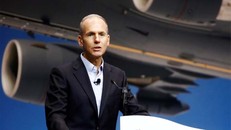 CEO Boeing chấp nhận giảm lương sau bê bối tai nạn chết người