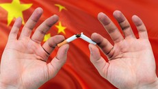 Trung Quốc siết chặt hành vi hút thuốc lá ở trẻ vị thành niên