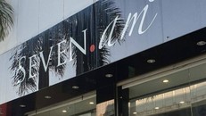 Tạm thời đóng cửa toàn bộ hệ thống SEVEN.am