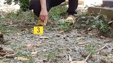 Hiện trường nơi một người bị trúng đạn. Ảnh: VnExpress