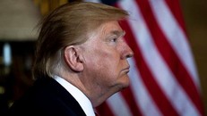 Hạ viện Mỹ ngăn chặn Trump tiếp tục ra tay với Iran