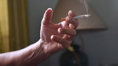 Hút thuốc lá có liên hệ với chứng trầm cảm