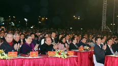 Thủ tướng dự Cầu truyền hình 'Ánh sáng niềm tin'