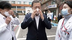 Tổng thống Hàn Quốc: 'Cuộc chiến chống dịch sắp bước vào giai đoạn ổn định'