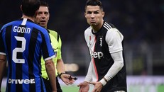 Các ngôi sao tại Serie A như Cristiano Ronaldo sẽ phải ngừng thi đấu tại Serie A do dịch bệnh. Ảnh: BR