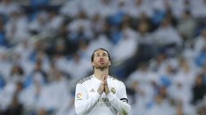 Các cầu thủ Tây Ban Nha biểu diễn âm nhạc gây quỹ chống Covid-19