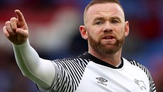 Wayne Rooney: 'Các cầu thủ đang bị đem ra làm vật tế thần'