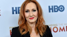 Tác giả 'Harry Potter' tiết lộ quá khứ đen tối