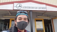 Trần Đặng Đăng Khoa thông báo anh đã lên máy bay về nước sau hơn 3 năm đi vòng quanh thế giới. Ảnh: Facebook nhân vật