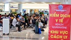 Khai báo y tế điện tử bắt buộc khi đi máy bay, tàu hỏa