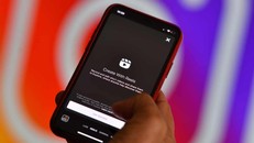 Những lần 'sao chép' đối thủ của Facebook