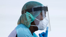 Virus SARS-CoV-2 đang tiến hóa để dễ lây lan hơn