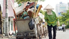 Hà Nội phân luồng tập kết rác tạm thời 