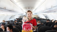 Bay 'chất' cùng Vietjet: Vui lễ hội, trúng xe hơi, chào năm mới