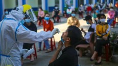 Chiều 28/12: Một người nhập cảnh trái phép và 9 người khác mắc COVID-19