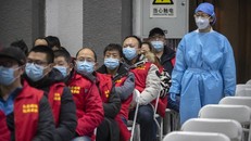 Trung Quốc xây bệnh viện dã chiến trong 5 ngày 