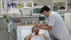 Gần Tết lại thêm nỗi lo ngộ độc rượu