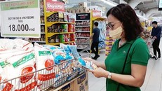 Cung ứng đủ khẩu trang, nước rửa tay cho người tiêu dùng