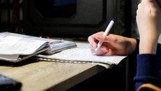 SHOW DON’T TELL – Khóa học phi lợi nhuận về Biên Kịch tuyển sinh 