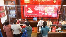 Giá vàng trong nước giảm sau khi lên đỉnh tuần qua 