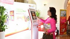  Khu photobooth trải nghiệm dịch vụ Digital Bank tại Đại hội.