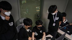 Môi trường khắc nghiệt của thể thao điện tử Hàn Quốc 