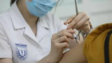 Thủ tướng chỉ đạo làm rõ thông tin ‘tiêm vaccine không cần đăng ký’