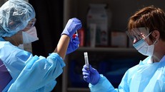 WHO bổ sung liệu pháp 'hỗn hợp kháng thể' trong điều trị COVID-19