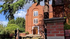 Trường đại học tại Anh đổi tên tri ân bà Nguyễn Thị Phương Thảo